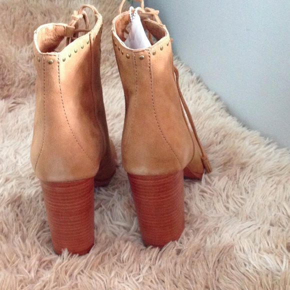 New Frye Gabby Ghillie Studded Booties Grunge Victorian - Picture 6 of 8